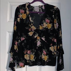Floral flowy black blouse